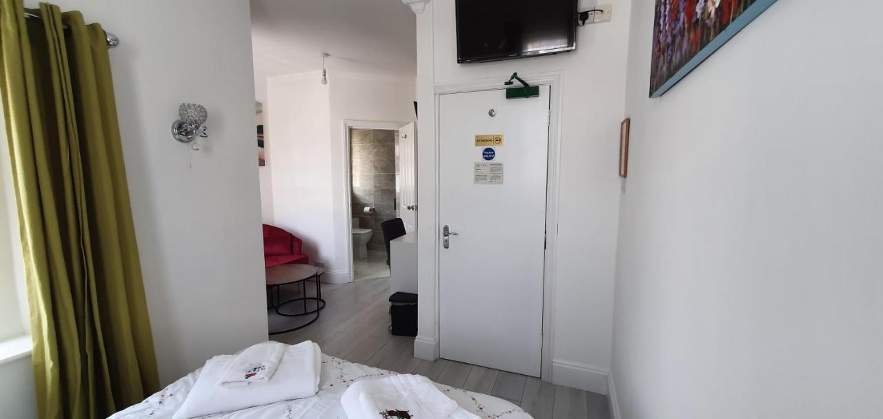 Holly Lodge Weston-super-Mare Phòng bức ảnh